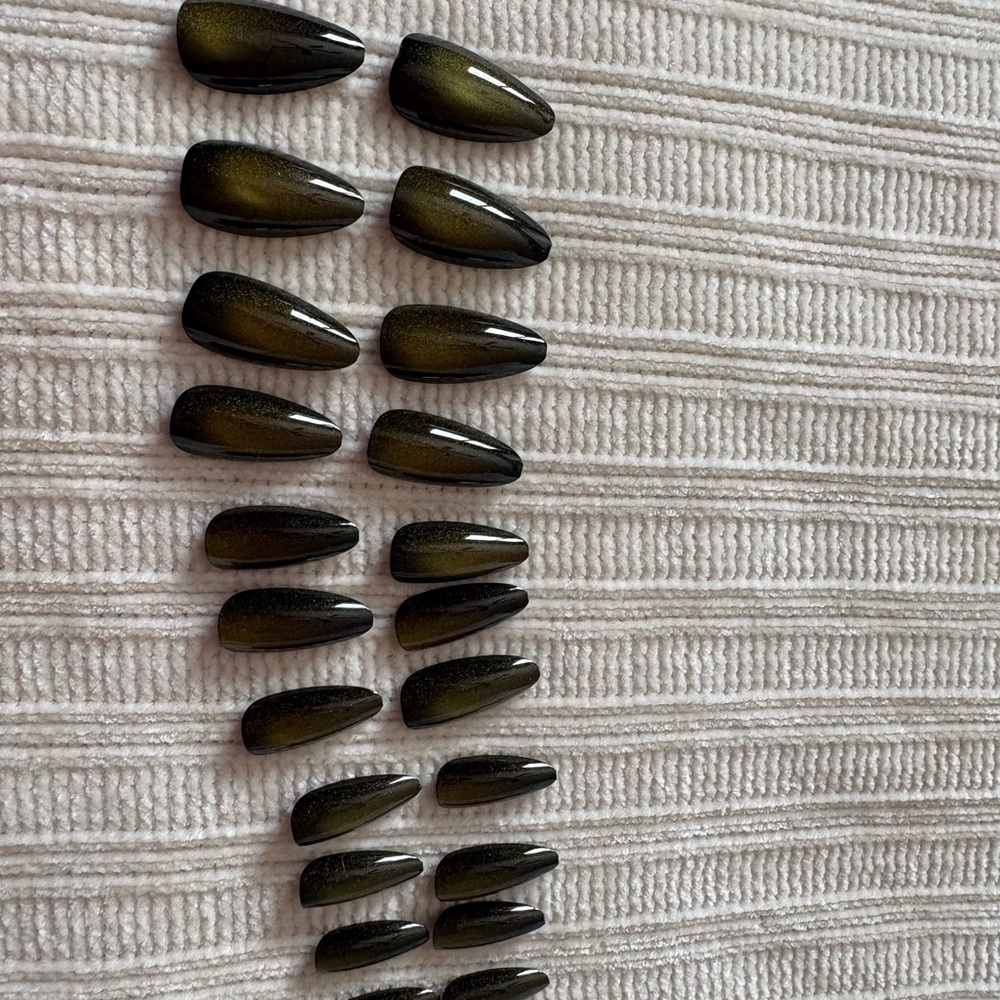 New 24 Green Yellow Cat Eye Press-On Nails - Picture 4 of 9